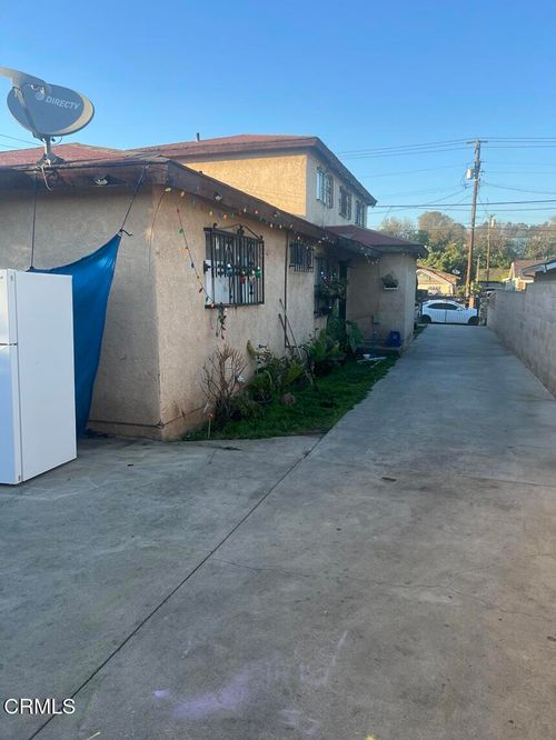 4736 Fisher St, East Los Angeles, CA, 90022-1302 | Card Image