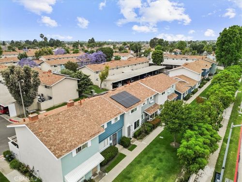19880 Berkshire Ln, Huntington Beach, CA, 92646-4210 | Card Image