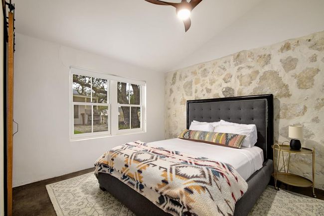 341 N Stallion Estates Dr, Home with 2 bedrooms, 2 bathrooms and 3 parking in Spring Branch TX | Image 25