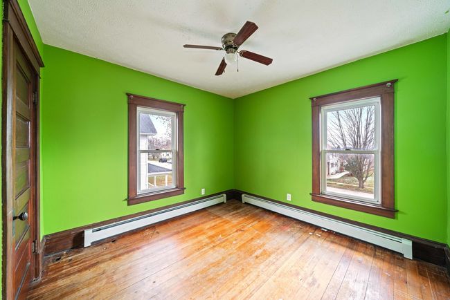 241 W Hardanger Gate, Home with 3 bedrooms, 2 bathrooms and 4 parking in LEE IL | Image 16