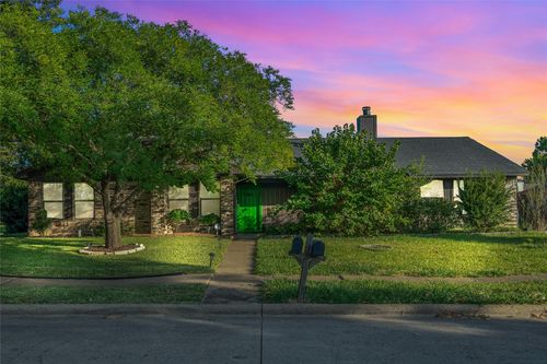 2201 Ember Lee Dr, Garland, TX, 75040-3772 | Card Image