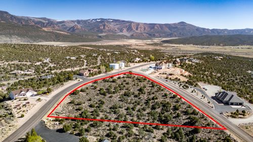 1460 S Hill Crest Dr, Cedar City, UT, 84720 | Card Image