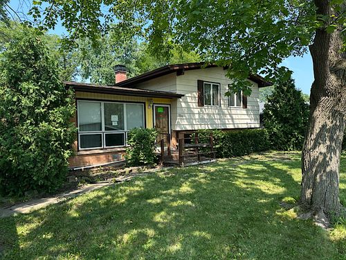 3200 Thornberry Ln, Glenview, IL, 60025-4565 | Card Image