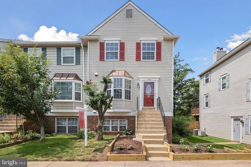 104a-4180 Pleasant Meadow Ct, CHANTILLY, VA, 20151-3537 | Card Image