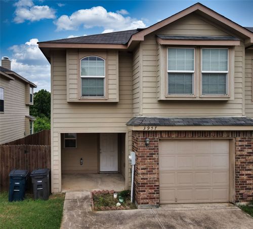 3957 Vista Mar Dr, Euless, TX, 76040-3460 | Card Image