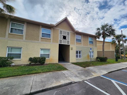 6-9933 Sweepstakes Ln, Orlando, FL, 32837-7838 | Card Image