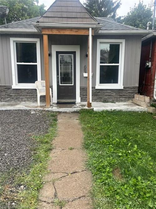 69 Norman St, Hamilton, ON, L8H4J4 | Card Image
