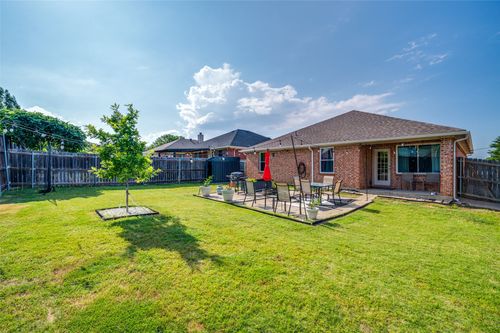 2117 Sunny Side Dr, Little Elm, TX, 75068-7800 | Card Image