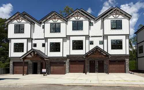 7403 Park Vue Dr, Crestwood, KY, 40014-8122 | Card Image