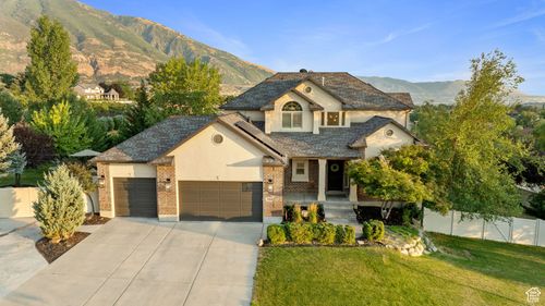 2104 E Pleasant Valley Ct, Sandy, UT, 84092-4721 | Card Image