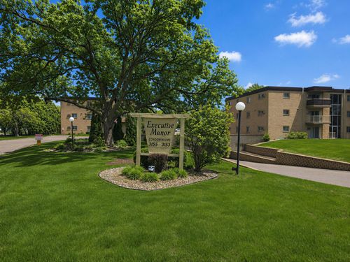 104-3155 Old Highway 8, Minneapolis, MN, 55418-2564 | Card Image