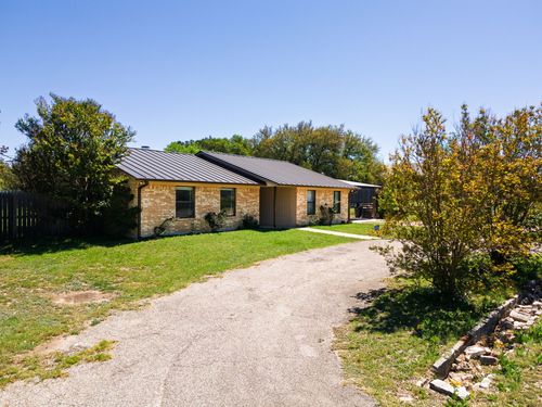 227 Commanche St, Copperas Cove, TX, 76522-6181 | Card Image
