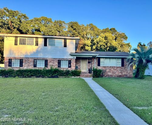 3905 Meek Dr, Jacksonville, FL, 32277-1716 | Card Image