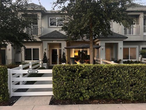 1488 Ne 34th St, Oakland Park, FL, 33334-4538 | Card Image
