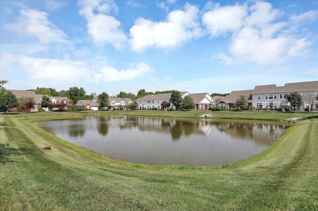 10905 Lemongrass Dr, Condo with 2 bedrooms, 3 bathrooms and null parking in Zionsville IN | Image 44
