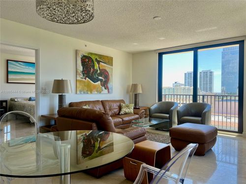 apt-811-651 Okeechobee Blvd, West Palm Beach, FL, 33401-6036 | Card Image