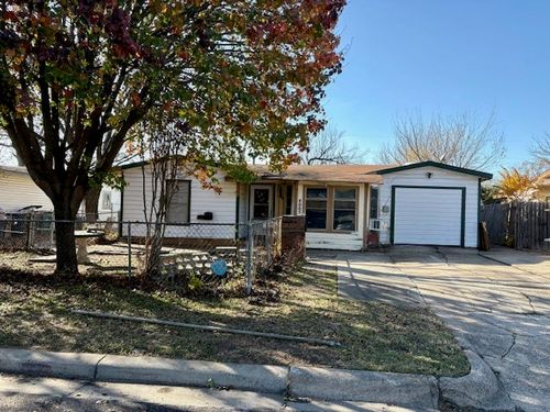 4005 Oscar Ave, Fort Worth, TX, 76106-4046 | Card Image