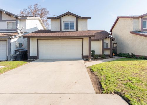 2234 N Edison St, Visalia, CA, 93292-2295 | Card Image