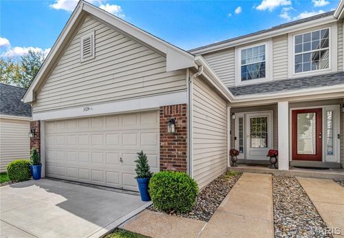 3724 Southern Manor Dr, Saint Louis, MO, 63125-4498 | Card Image