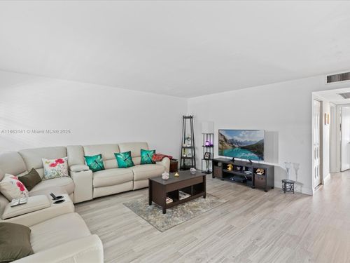 apt-317l-13250 7th Ct, Pembroke Pines, FL, 33027-1842 | Card Image