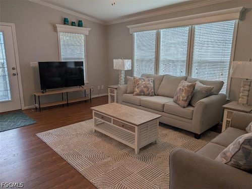 32 Greenwood Ave, Fort Myers, FL, 33905 | Card Image