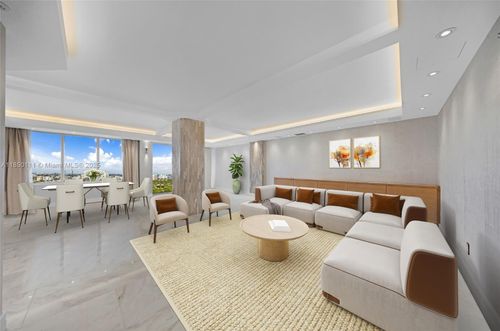 ph11-9801 Collins Ave, Bal Harbour, FL, 33154-1815 | Card Image