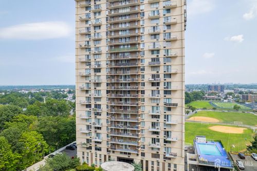 apt-11c-160 Overlook Ave, Hackensack, NJ, 07601-2218 | Card Image