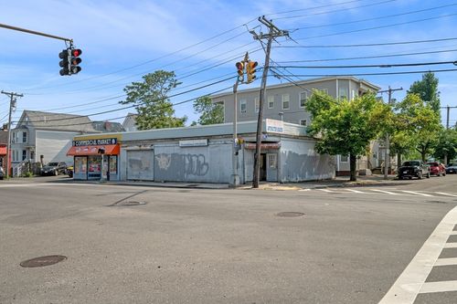 101 Commercial St, Lynn, MA, 01905-2907 | Card Image