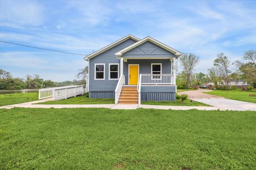 201 Smilie Rd, Angleton, TX, 77515 | Card Image