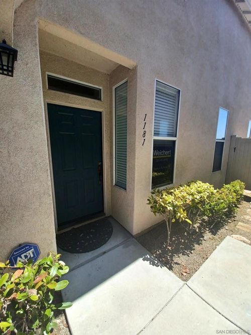 1181 De Soto Ct, Chula Vista, CA, 91910-8166 | Card Image