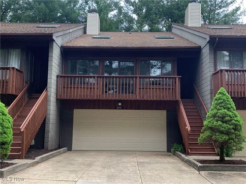 2274 Pine Top Ct, Coventry Township, OH, 44319-1359 | Card Image