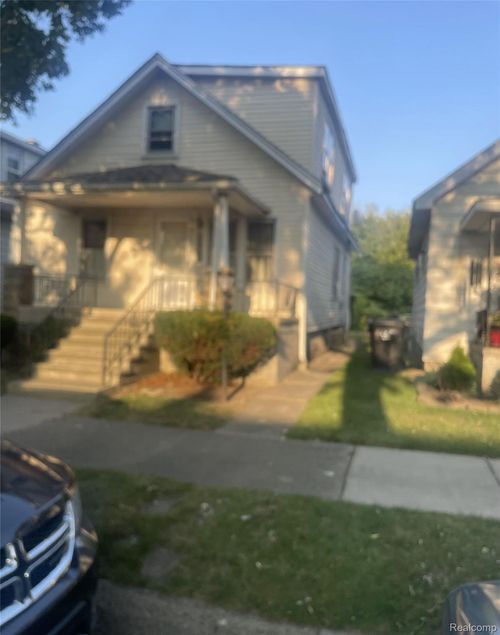 18654 Klinger St, Detroit, MI, 48234-1755 | Card Image