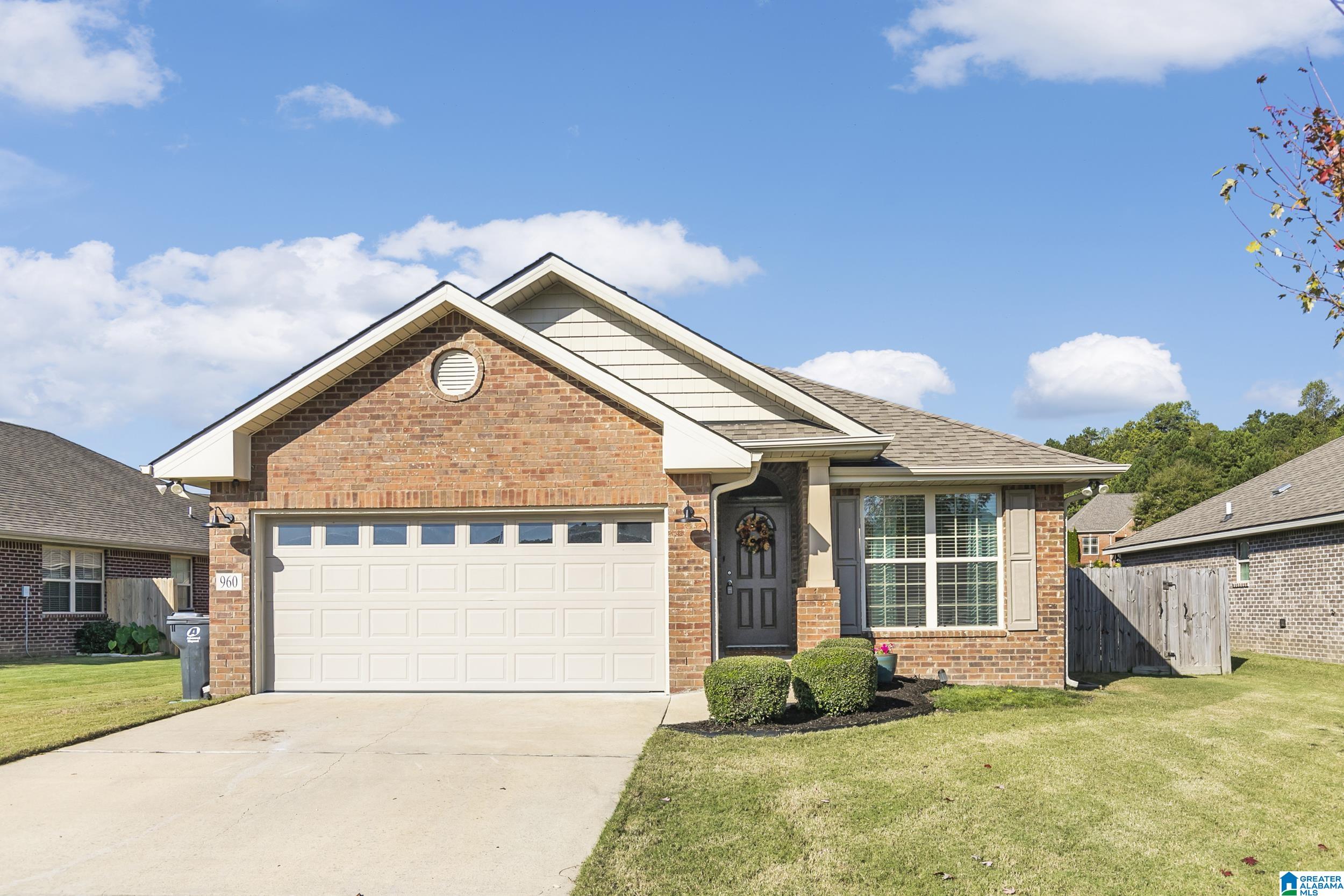Clover Ave, Odenville, AL 35120