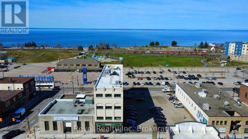 301-111 Main Street W, North Bay (Central), ON, P1B2T6 | Card Image