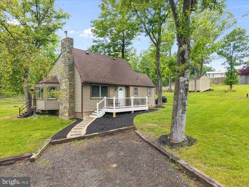 369 Mountain Lake Dr, FRONT ROYAL, VA, 22630-6209 | Card Image