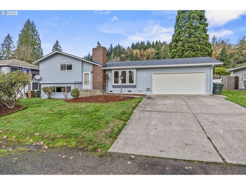 2110 Sycamore Pl, Longview, WA, 98632-4525 | Card Image