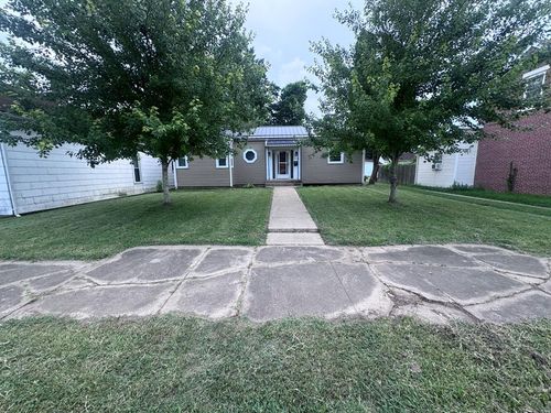 306 S Market St, Waverly, OH, 45690-1451 | Card Image