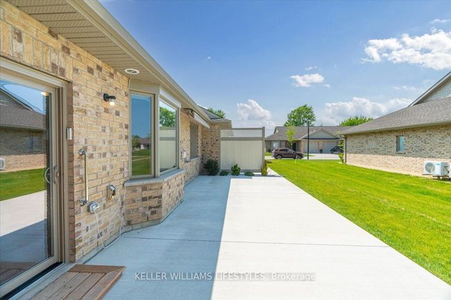 39 - 5969 Townsend Line, House attached with 2 bedrooms, 2 bathrooms and 2 parking in Forest ON | Image 29