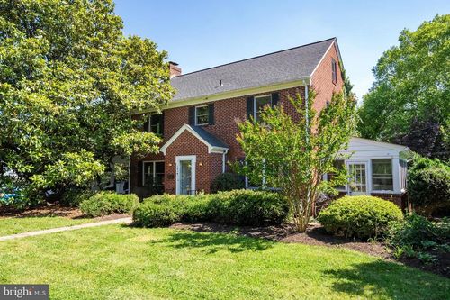 241 Edwards Ferry Rd Ne, LEESBURG, VA, 20176-2305 | Card Image