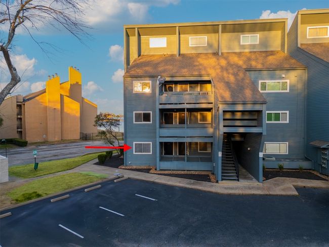 End unit on the ground floor | Image 21