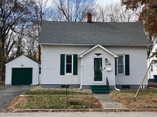 319 S Madison St, Trenton, IL, 62293-1141 | Card Image