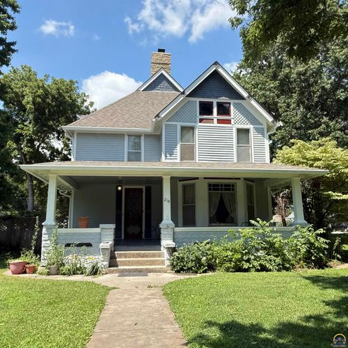 218 E Perry St, Rossville, KS, 66533 | Card Image