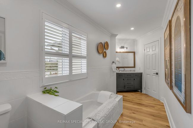 23 Carnation Ave, House other with 5 bedrooms, 3 bathrooms and 4 parking in Etobicoke ON | Image 28