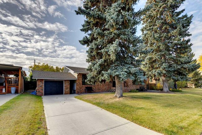 70 Mayfair Rd Sw, House detached with 3 bedrooms, 4 bathrooms and 3 parking in Calgary AB | Image 35