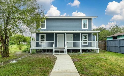 1105 Esperanza St, Sinton, TX, 78387-3925 | Card Image