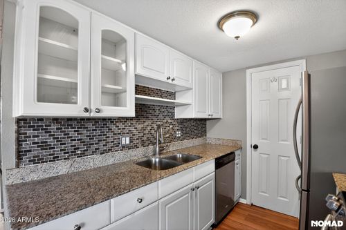 1228 E Lawrence Ln, Phoenix, AZ, 85020-3032 | Card Image