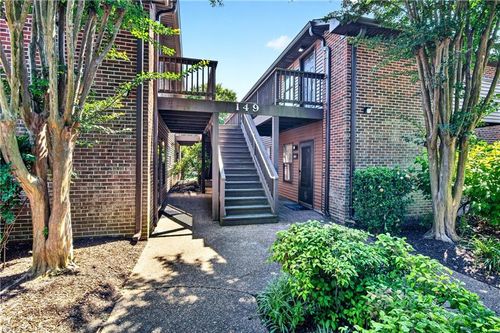 e-149 Windsor Castle Dr, Newport News, VA, 23608-1968 | Card Image