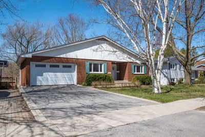 727 Aylmer Cres, House other with 2 bedrooms, 3 bathrooms and 6 parking in Kingston ON | Image 2