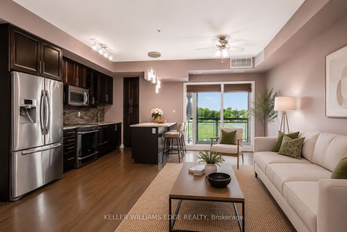 413-128 Garden Dr, Oakville, ON, L6K0H7 | Card Image