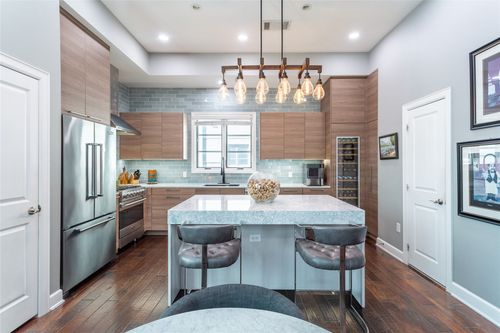 unit-36-3210 Carlisle St, Dallas, TX, 75204-1359 | Card Image